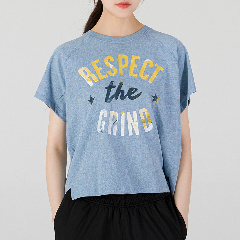 安德瑪短袖女裝戶外出行運動服潮流時尚舒適透氣圓領(lǐng)T恤女 1369961-416