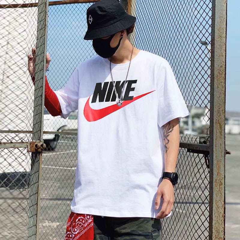 耐克男裝 運(yùn)動(dòng)休閑透氣跑步訓(xùn)練時(shí)尚短袖寬松T恤 AR5005-100