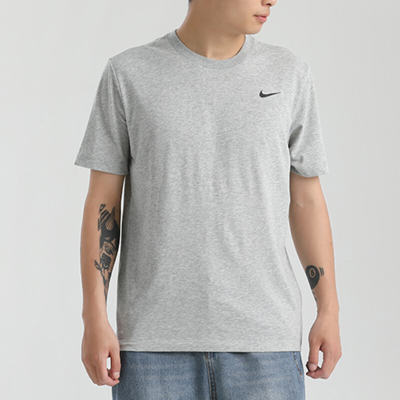 耐克男裝上衣 運(yùn)動(dòng)服透氣時(shí)尚圓領(lǐng)寬松休閑透氣短袖T恤 AR6030-063