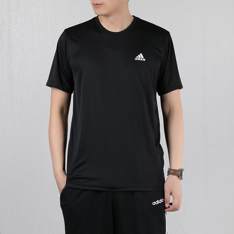 阿迪達(dá)斯T恤男裝運(yùn)動服跑步運(yùn)動梭織圓領(lǐng)寬松透氣半袖健身快干籃球短袖上衣 AZ4076