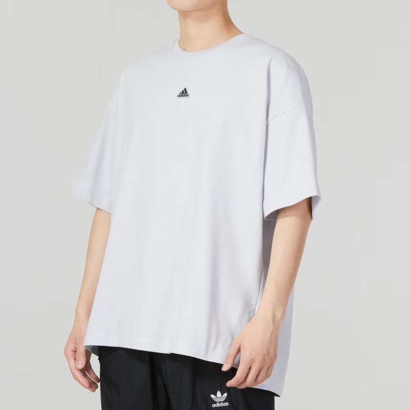 阿迪達(dá)斯男裝短袖運動服健身訓(xùn)練上衣舒適透氣圓領(lǐng)半袖T恤 HS4378