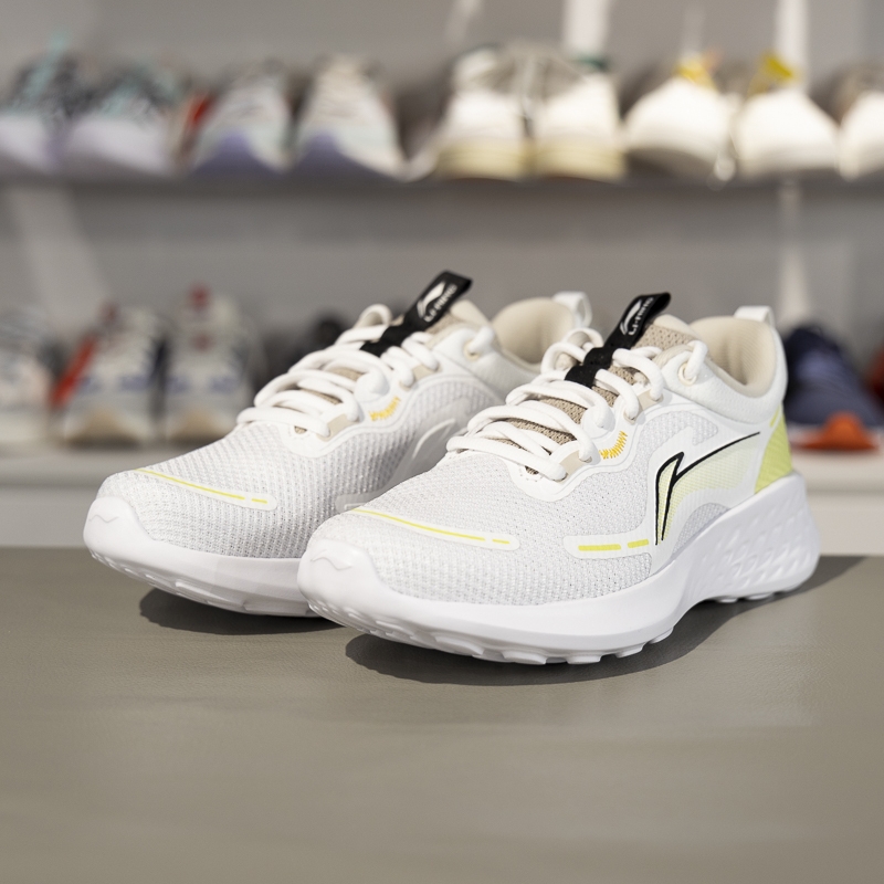 李寧正品2025新款女子時(shí)尚百搭舒適透氣耐磨休閑慢跑鞋ARSV122-1