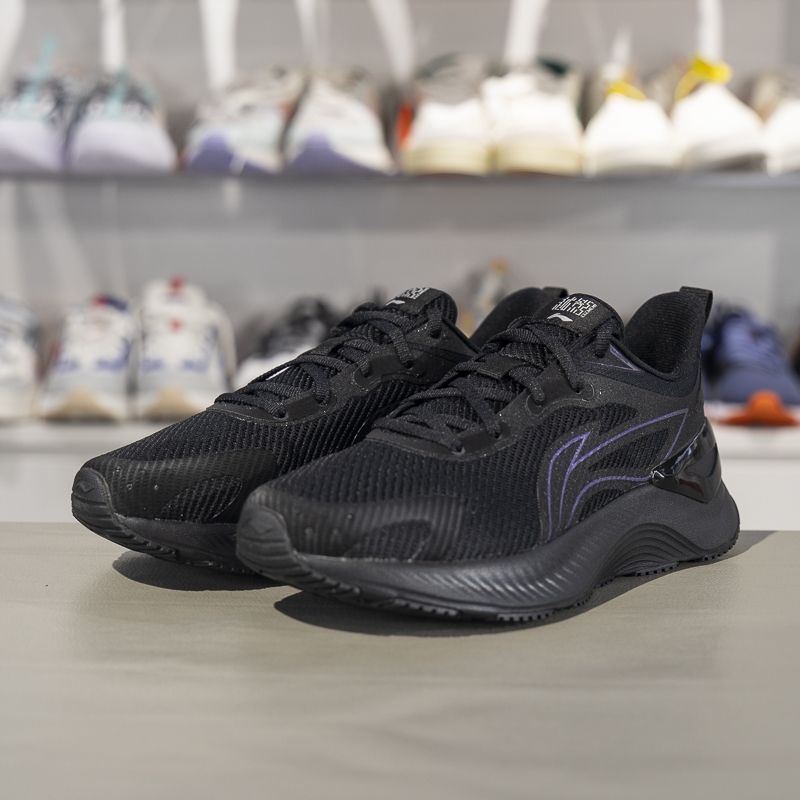 李寧正品春季新款越影女子減震回彈舒適透氣運(yùn)動跑步鞋ARHV022