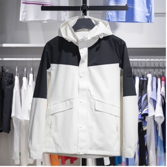 這件李寧戶外夾克，把秋日風(fēng)雨都擋在衣外！